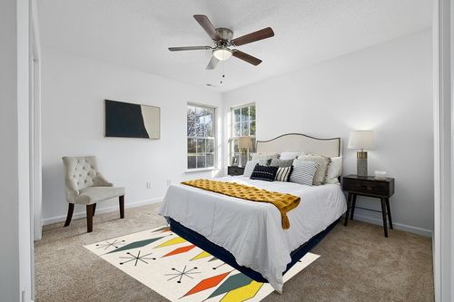 ARTSHOWING Europen Modern Mid Century Large Area Rug 5' x 7', Durable Indoor Outdoor Rugs with Non-Slip Backing for Bedroom Living Room Nursery Kids Home Decor, Orange Yellow Green Prismatic in White and Yellow Modern Bedroom