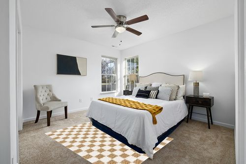 Hauteloom Atira Checkered Shag Area Rug - Checkboard Design - High Pile Fluffy Shaggy Touch - Square Tiles - Kids Room, Nursery, Living Room Shaggy Carpet - Yellow, Cream, White - 5'3" x 7'3" in White and Yellow Modern Bedroom