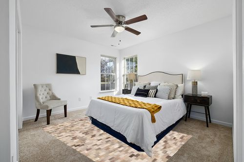 eCarpet Gallery Hand-Knotted | Area Rug for Living Room, Bedroom | Cowhide Patchwork Accent Grey Rug 6'0" x 9'0" | 331697 in White and Yellow Modern Bedroom