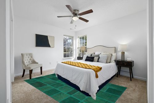 BESPOKY 6'5" x 9'8" (195x295 Cm) Teselya Green Patchwork Wool Handmade Area Rug in White and Yellow Modern Bedroom