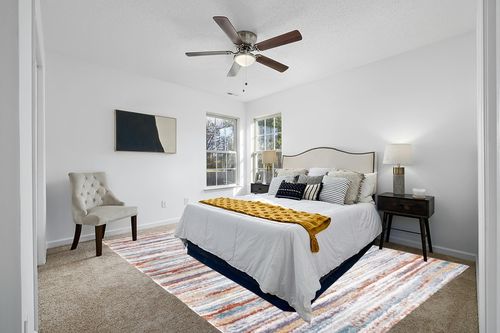 Safavieh Berber Shag Collection Area Rug - 9' x 12', Blue Rust & Ivory, Stripe Design, Non-Shedding & Easy Care, 1.25-inch Thick Ideal for High Traffic Areas in Living Room, Bedroom (BER565A) in White and Yellow Modern Bedroom