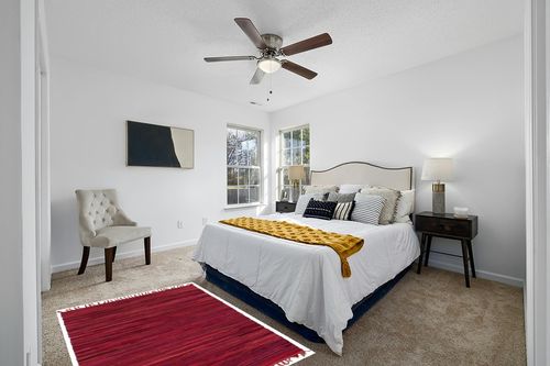 Unique Loom Chindi Cotton Collection Soft Hand Woven Natural Fiber Striped Area Rug, 4 ft x 6 ft, Red/Purple in White and Yellow Modern Bedroom