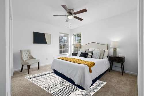 SAFAVIEH Tulum Collection Area Rug - 5'3" x 7'6", Ivory & Black, Moroccan Boho Distressed Design, Non-Shedding & Easy Care, Ideal for High Traffic Areas in Living Room, Bedroom (TUL229B) in White and Yellow Modern Bedroom