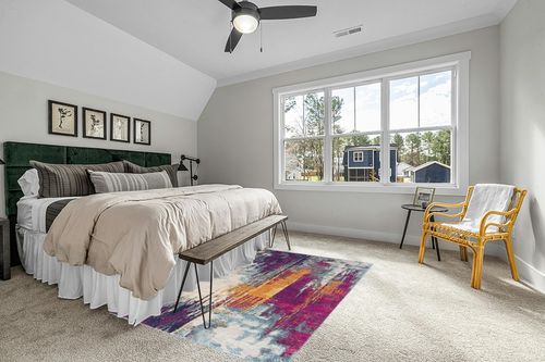 RUG BRANCH Savannah Abstract Mid-Century Modern Purple Orange Indoor Area Rug for Living Room, Bedroom, Dining Room, and Kitchen - 5' x 7' (5'3" X 7'7") in Grey Traditional Bedroom with King Bed