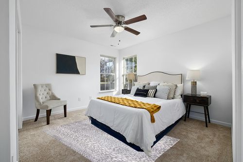 Abani Area Rug - 5x8 - Antelope Collection - Indoor Use - Grey & Cream Animal Print - Medium Pile-Turkish Made-Stain & Shed Resistant Livingroom Bedroom Kitchen Office-Safe for Kids & Pets-Soft Feel in White and Yellow Modern Bedroom