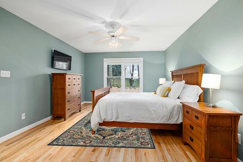 Mohawk Home Dellen Teal Blue 6' x 9' Whimsy Area Rug Perfect for Living Room, Dining Room, Office in Teal and Orange Wood Bedroom