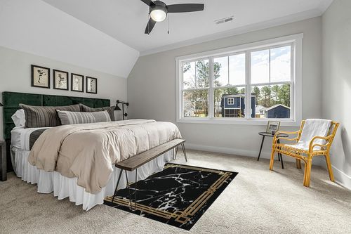 Antep Rugs Babil Gold 5x7 Abstract Marble Geometric Indoor Area Rug (Black, 5'3" x 7') in Grey Traditional Bedroom with King Bed