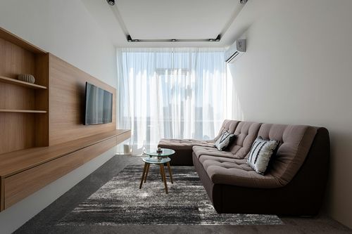 ‎Silver/Black ‎Contemporary ‎Non Slip ‎Living Room ‎Area Rug in Grey Living Room with Brown Couch