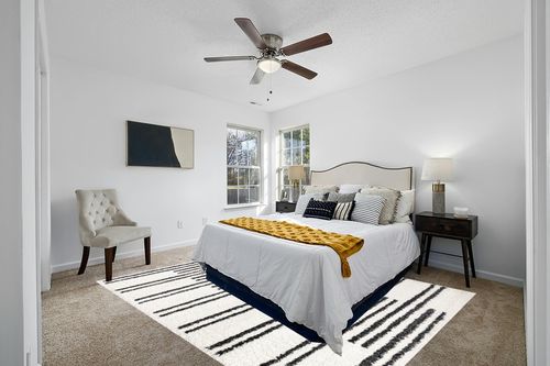 Eyely HOM406A-8 Moroccan Hype Petra Stripe Geometric Shag Indoor Area Rug Bohemian;Transitional;Modern, Bedroom, Kitchen, Living Room, Easy-Cleaning, Non-Shedding, 8 X 10, White/Gray in White and Yellow Modern Bedroom