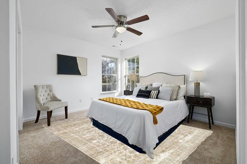 nuLOOM Deadra Vintage Floral Machine Washable Area Rug, 8x10, Beige in White and Yellow Modern Bedroom