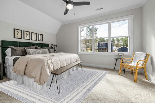 Mark&Day Outdoor Rugs, 9x12 Agency Cottage Denim Indoor/Outdoor Area Rug, Blue Ivory Carpet for Patio, Porch, Deck, Bedroom, Living Room or Kitchen (9'2" x 12') in Grey Traditional Bedroom with King Bed