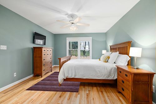 SAFAVIEH Himalaya Collection Area Rug - 5' x 8', Purple & Multi, Handmade Wool, Ideal for High Traffic Areas in Living Room, Bedroom (HIM702A) in Teal and Orange Wood Bedroom