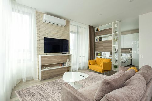 Loloi Magnolia Home by Joanna Gaines x Millie Silver/Dove 7'-10" x 10' Area Rug in Light Modern Living Room with TV