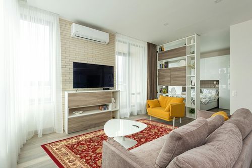 Unique Loom Sialk Hill Collection Area Rug - Washington (6' 1" x 9' Rectangle, Burgundy/ Cream) in Light Modern Living Room with TV