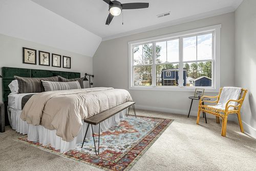 GAOMON Washable Area Rug 8x10 Large Living Room Rugs Washable Floral Carpet Boho Bedroom Rug Distressed Oriental Non-Slip Non-Shedding Print Floor Carpet for Dining Room Farmhouse Home Office in Grey Traditional Bedroom with King Bed