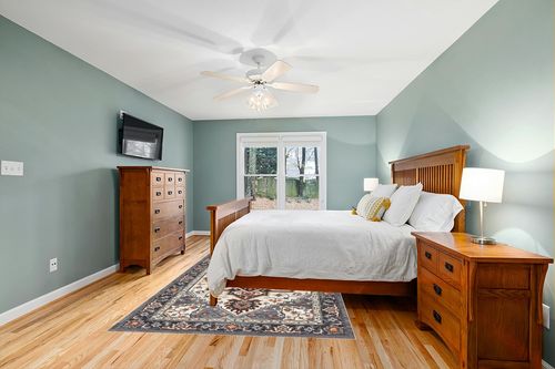 HOMFINE Ultra-Soft Washable Area Rug - 6x9 Non-Slip Vintage Low Pile Carpet Medallion Rugs for Living Room Bedroom Dining Room Office, Black in Teal and Orange Wood Bedroom