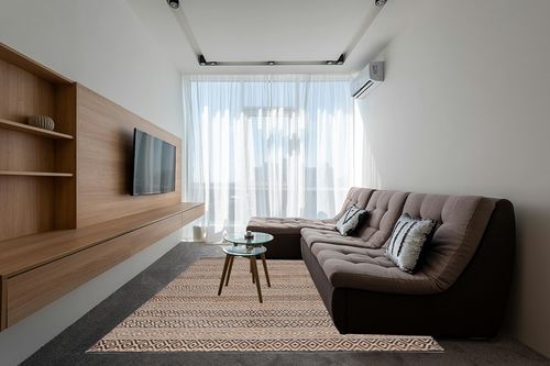 SAFAVIEH Natural Fiber Collection Area Rug - 8' x 10', Black & Natural, Flat Weave Farmhouse Geometric Jute Design, Ideal for High Traffic Areas in Living Room, Bedroom (NF379Z) in Grey Living Room with Brown Couch