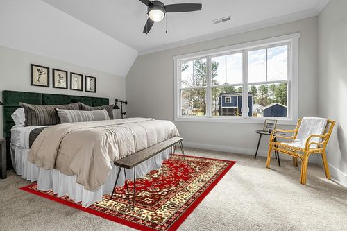 Antep Rugs Kashan King Collection HIMALAYAS Oriental Area Rug Maroon and Beige - Maroon and Beige - 8' x 10' in Grey Traditional Bedroom with King Bed