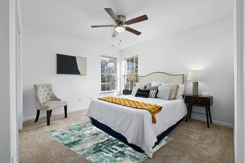 LUXE WEAVERS Abstract Distressed Green 5x7 Area Rug for Living Room in White and Yellow Modern Bedroom