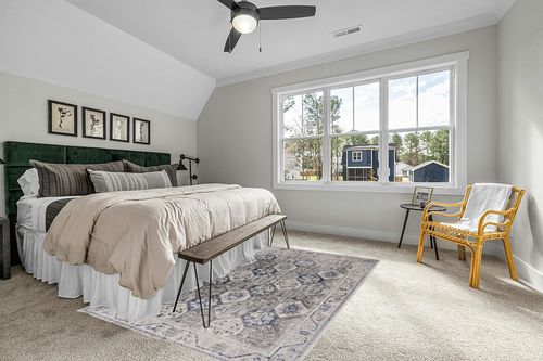 Bloom Rugs Troya Gray/Blue 6x9 Rug - Traditional Persian Area Rug for Living Room, Bedroom, Dining Room, and Kitchen - Exact Size: 6' x 9' in Grey Traditional Bedroom with King Bed