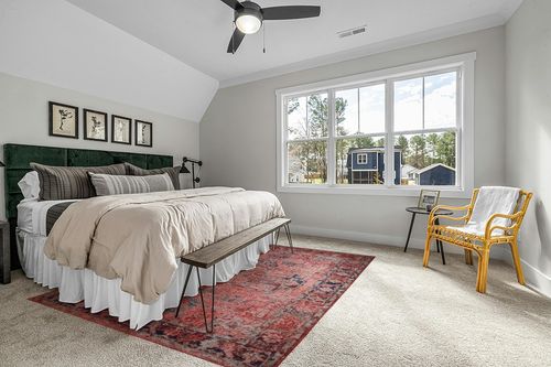 NEATIIP Bohemian Machine Washable 8x10 Area Rugs for Living Room, Non Slip Boho Soft Dorm Rug, Low Pile Dining Office Mat Non-Shedding Indoor Carpet for Bedroom Orange Red/Yellow in Grey Traditional Bedroom with King Bed