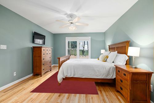 Nourison Essentials Indoor/Outdoor Brick Red 6' x 9' Area-Rug,Easy-Cleaning, Non Shedding, Bed Room, Living Room, Dining Room, Backyard, Deck, Patio (6x9) in Teal and Orange Wood Bedroom