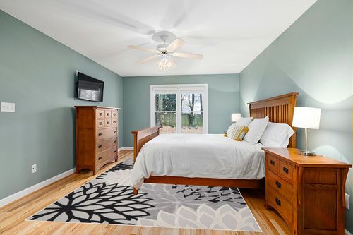 Nourison Aloha Indoor/Outdoor Black White 7'10" x 10'6" Area-Rug, Tropical, Botanical,Easy-Cleaning, Non Shedding, Bed Room, Living Room, Dining Room, Deck, Backyard, Patio (8x10) in Teal and Orange Wood Bedroom
