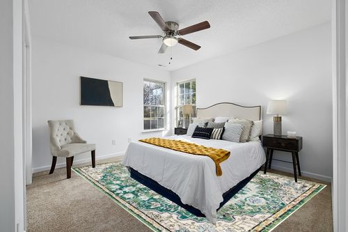 SAFAVIEH Madison Collection Area Rug - 9' x 12', Green & Turquoise, Boho Chic Medallion Distressed Design, Non-Shedding & Easy Care, Ideal for High Traffic Areas in Living Room, Bedroom (MAD447Y) in White and Yellow Modern Bedroom