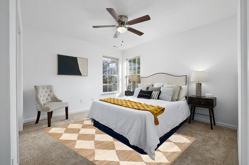 Rugs USA x Arvin Olano Louie Diamond Checkerboard Jute Area Rug, 6x9, Natural in White and Yellow Modern Bedroom