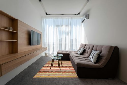 Dash and Albert Aztec Kilim Handwoven Wool Rug, 5 X 8 Feet, Multi Geometric Pattern in Grey Living Room with Brown Couch