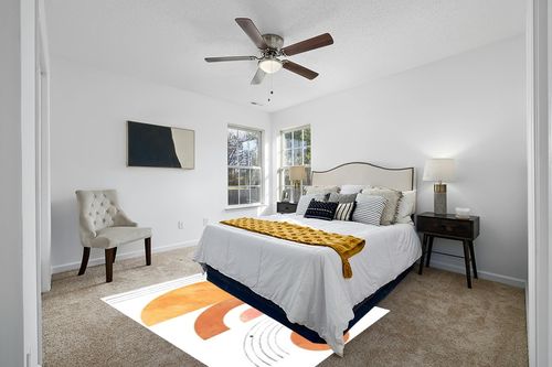 MeganJDesigns White Orange Mid-Century Modern Minimalist Wool Area Rug 5x7 Washable Soft Country Rustic Rug for Living Room Bedroom Dining Room Indoor Art Deco Home Office Plush Throw Rug in White and Yellow Modern Bedroom