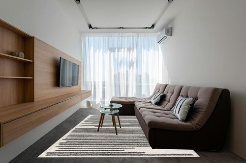 JONATHAN Y MOH207A-8 Khalil Modern Berber Stripe Indoor Farmhouse Area-Rug Bohemian Minimalistic Striped Easy-Cleaning Bedroom Kitchen Living Room Non Shedding, 8 X 10, Cream,Black in Grey Living Room with Brown Couch