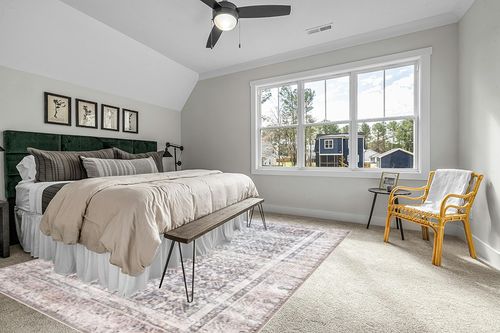 Bloom Rugs Washable Non-Slip 9' x 12' Rug - Tan/Blue/Green Traditional Area Rug for Living Room, Bedroom, Dining Room, and Kitchen - Exact Size: 9' x 12' in Grey Traditional Bedroom with King Bed