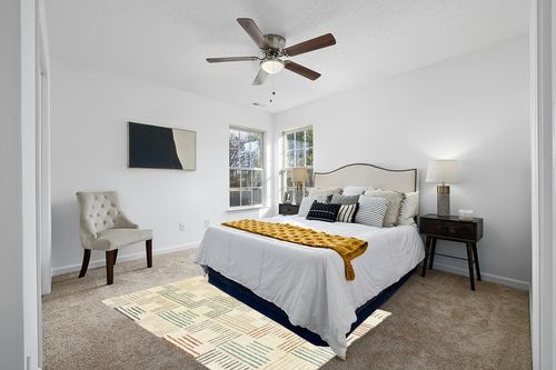 Hodgin Ivory/Multi Area Rug Zipcode Design Rug Size: Rectangle 5'3" x 7'3" in White and Yellow Modern Bedroom