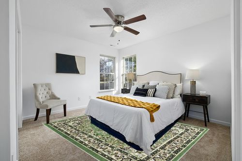 Antep Rugs Oriental 8x10 Traditional Medallion Indoor Area Rug Siesta (Green Beige, 7'10" x 10') in White and Yellow Modern Bedroom