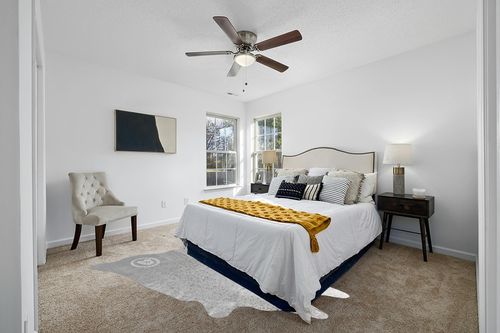 Sunshine Cowhides Genuine Metallic Silver On Off White Cowhide Rug - Luxurious Cow Rug for Bedroom, Living Room, & Home Decor Enthusiasts - Masterpiece of Style & Functionality - 6x8ft (180x240cm) in White and Yellow Modern Bedroom