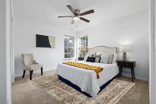 Loloi Magnolia Home by Joanna Gaines x Millie Charcoal/Dove 7'-10" x 10' Area Rug in White and Yellow Modern Bedroom