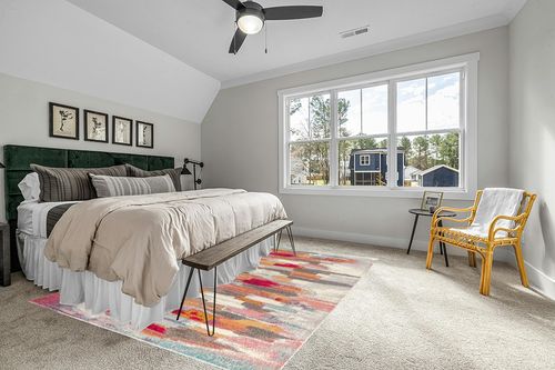 JONATHAN Y CTP101A-8 Contemporary POP Modern Abstract Brushstroke Indoor Area-Rug Bohemian Easy-Cleaning High Traffic Bedroom Kitchen Living Room Non Shedding, 8 ft x 10 ft, Cream/Pink in Grey Traditional Bedroom with King Bed