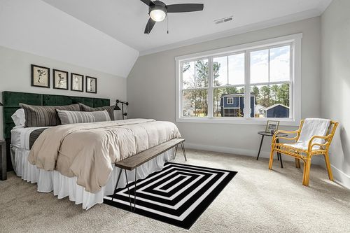 Lanffia Black and White Area Rug 5x7ft Contrasting Geometric Modern Stripe Symmetrical Indoor Outdoor Rug Machine Washable Extra Large Rugs Woven Cotton Floor Carpet for Living Room/Balcony/Backyard in Grey Traditional Bedroom with King Bed