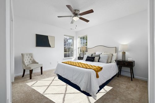 Ivory/Grey Shabby Chic Non Slip Living Room Area Rug in White and Yellow Modern Bedroom