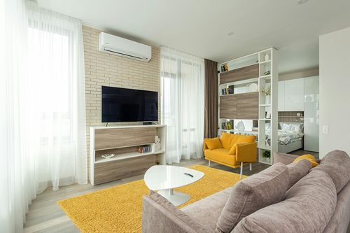 Yellow 6x9  Shag Rug in Light Modern Living Room with TV