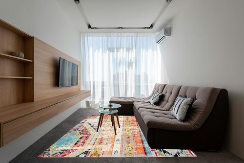 SAFAVIEH Madison Collection Area Rug - 8' x 10', Blue & Orange, Boho Chic Tribal Distressed Design, Non-Shedding & Easy Care, Ideal for High Traffic Areas in Living Room, Bedroom (MAD422F) in Grey Living Room with Brown Couch