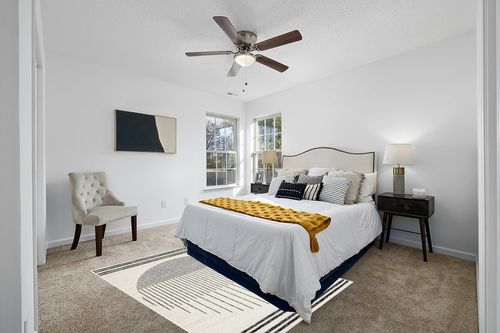 Artistic Weavers Penrod Modern Geometric Area Rug,5' x 7',Black/Ivory in White and Yellow Modern Bedroom