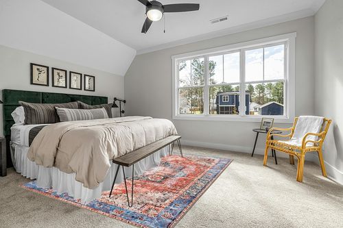 ROCYJULIN 5x7 Area Rugs for Living Room, Machine Washable Vintage Rugs for Bedroom, None Slip Persian Carpet for Dining Room Under Table, Low Pile Soft Oriental Rug, Orange/Red in Grey Traditional Bedroom with King Bed