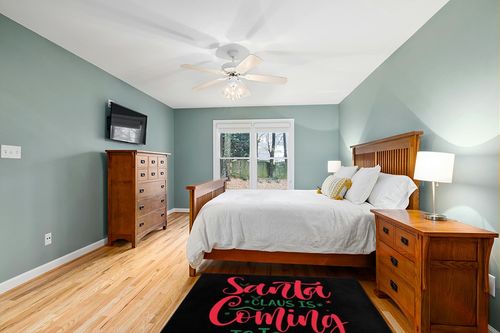 LIICHEES Santa is Coming to Town-Christmas Area Rug 63x48in Washable Rugs for Living Room Bedroom Large Rug Indoor Decorative Carpet Yoga Mat in Teal and Orange Wood Bedroom