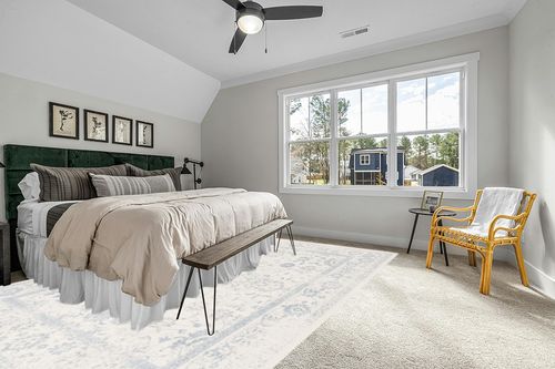 SAFAVIEH Adirondack Collection Area Rug - 10' x 14', Ivory & Slate, Oriental Distressed Design, Non-Shedding & Easy Care, Ideal for High Traffic Areas in Living Room, Bedroom (ADR109S) in Grey Traditional Bedroom with King Bed