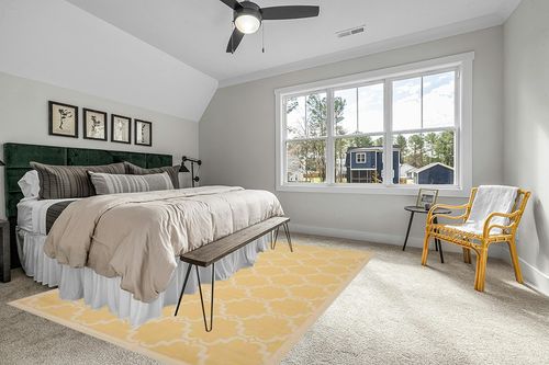 SAFAVIEH Courtyard Collection 8' x 11' Yellow / Beige CY6009 Trellis Indoor/ Outdoor Waterproof Easy-Cleaning Patio Backyard Mudroom Area-Rug in Grey Traditional Bedroom with King Bed