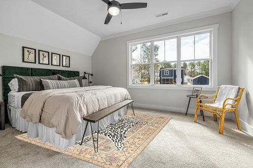 Restoration and Renovation Modern Leopard Wool Rug with Persian Background | Handmade, Animal Print Cheetah Area Carpet for Living Room, Bedroom and Kitchen Decor (5' x 8', Neutral) in Grey Traditional Bedroom with King Bed