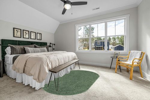 5x8 Oval Green fluffy rug in Grey Traditional Bedroom with King Bed