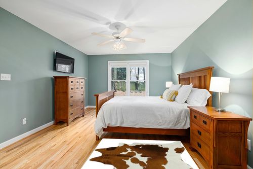 Brown & White Cowhide Area Rug Natural Premium Quality Cow Skin Hair On Leather Rug for Bedroom Décor 5ft x 4ft (60Inch x 48Inch, 152.4CM x 121.92CM) Medium in Teal and Orange Wood Bedroom